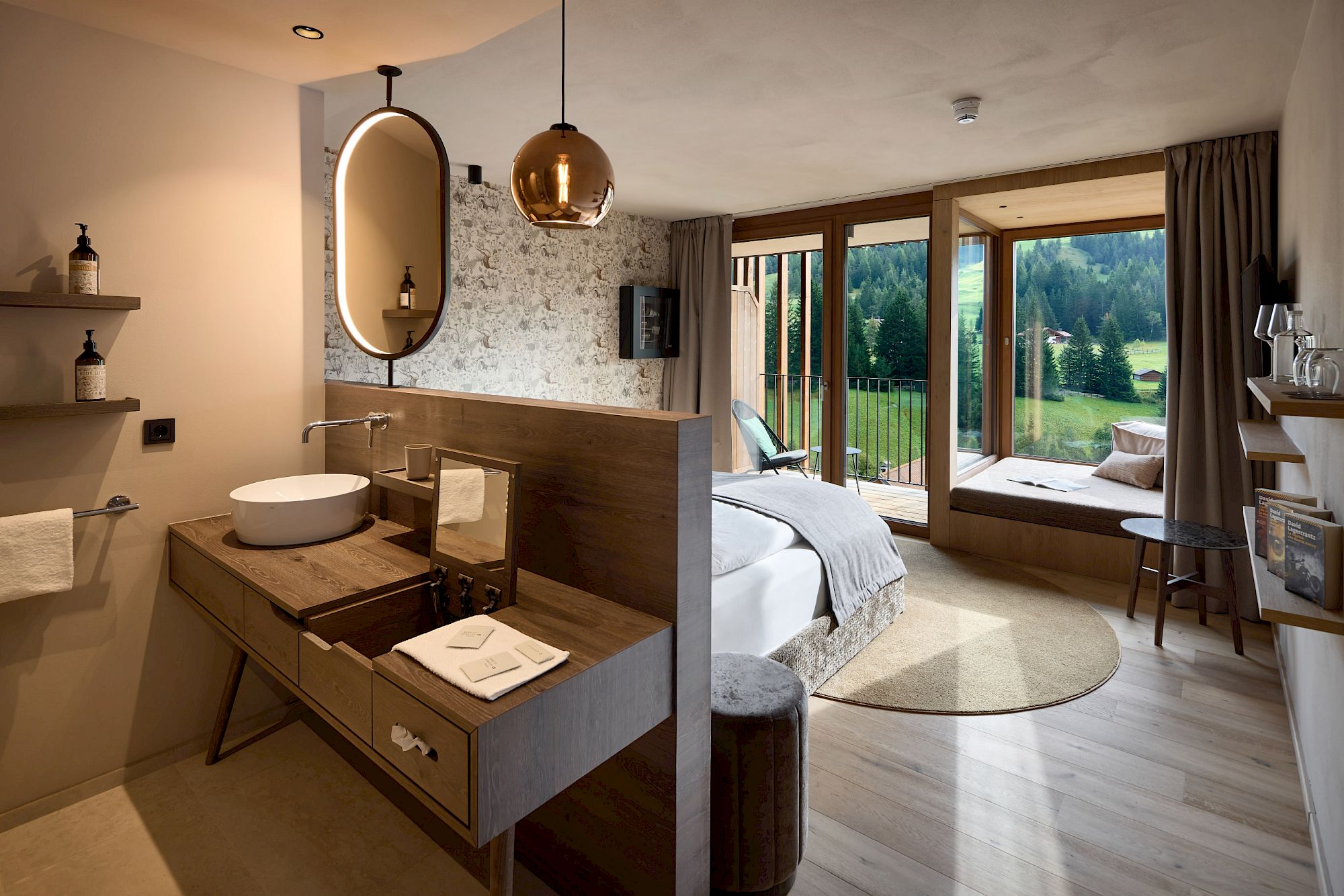 Zimmer Bosco im Hotel Badia Hill mit Panoramanische und Balkon