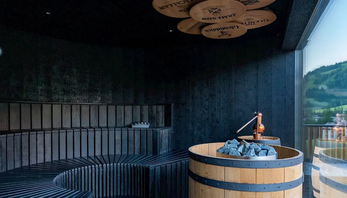 Hot Tub auf dem Rooftop mit Blick auf Alta Badia