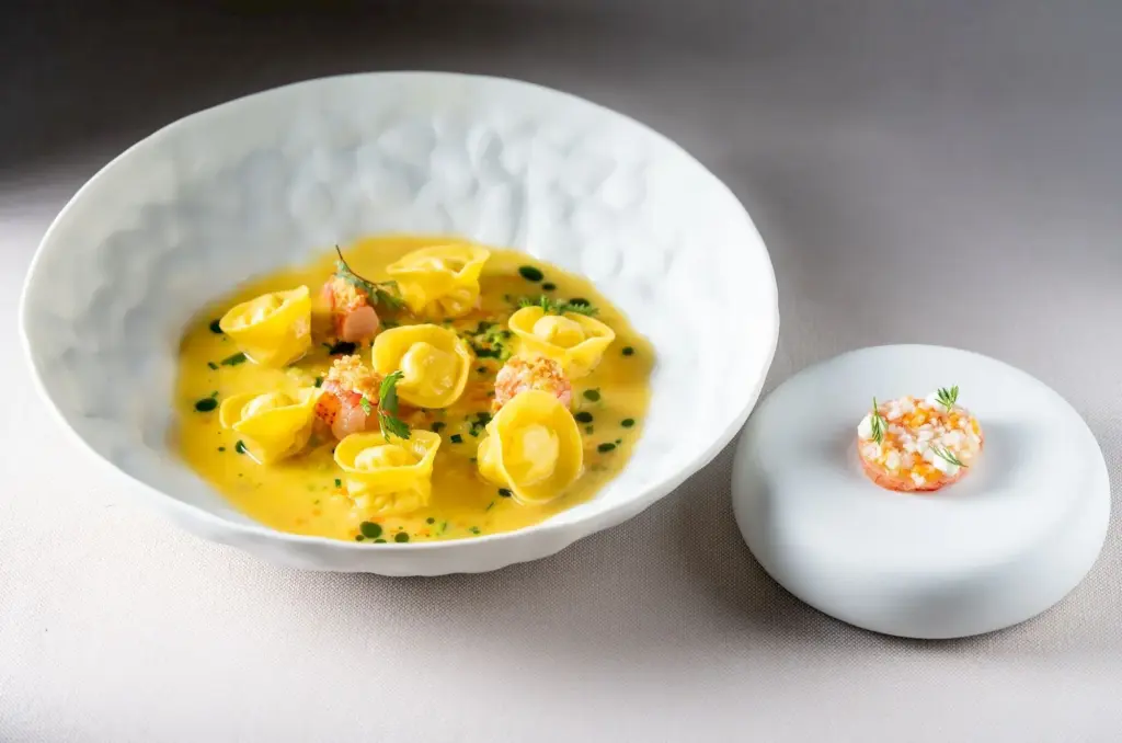Ravioli mit Safransauce im Ristorante Porcino